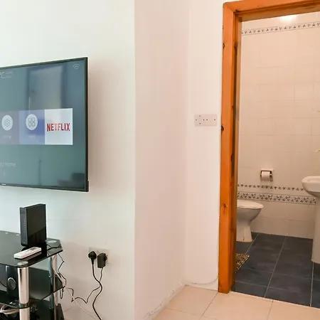 Appartement Seaview 5mn From Sea Xemxija - Happy