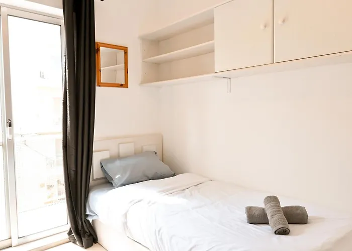 Seaview 5mn From Sea Xemxija - Happy